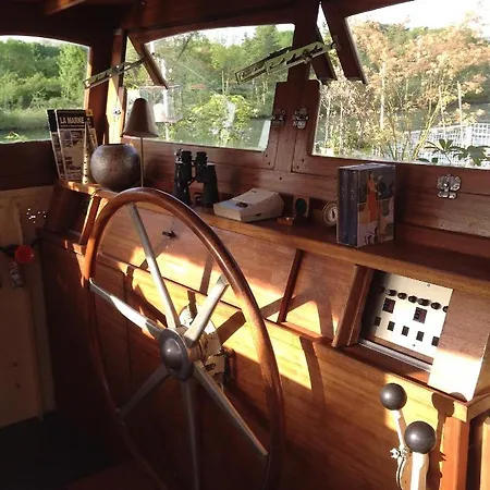Bateau, Peniche Marbore - Botel